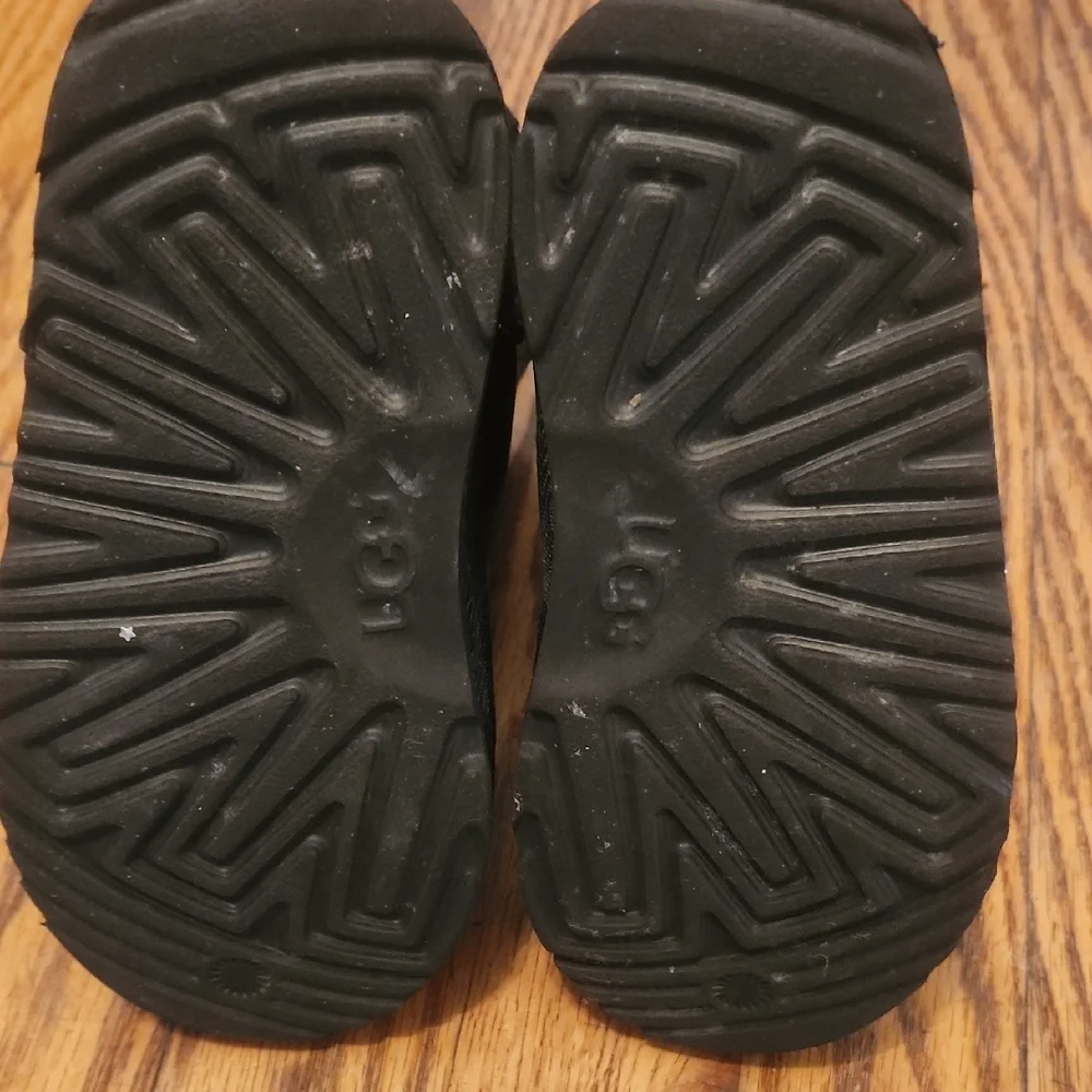 UGG Kids Black Short Classic Boot